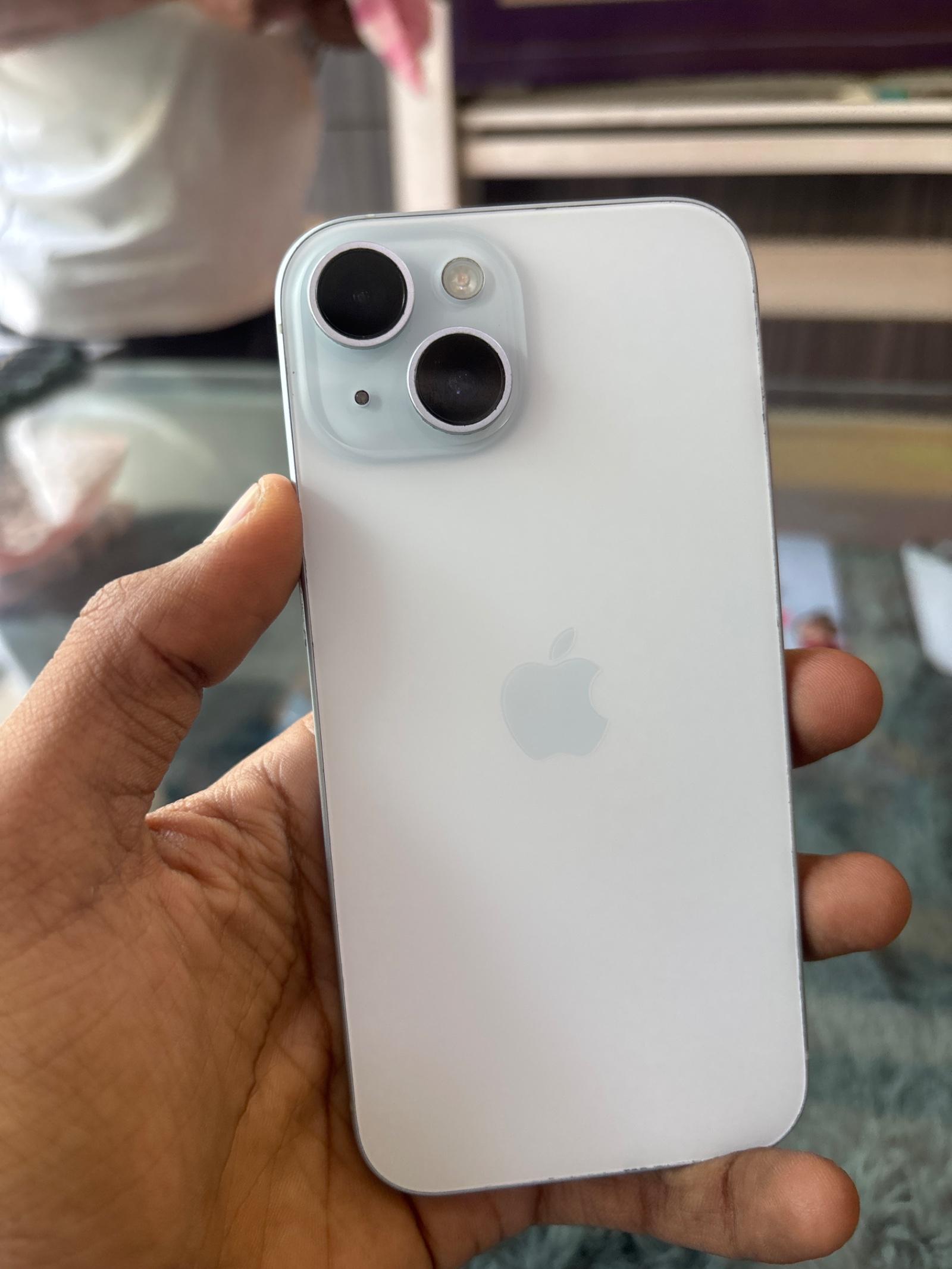 Apple 15