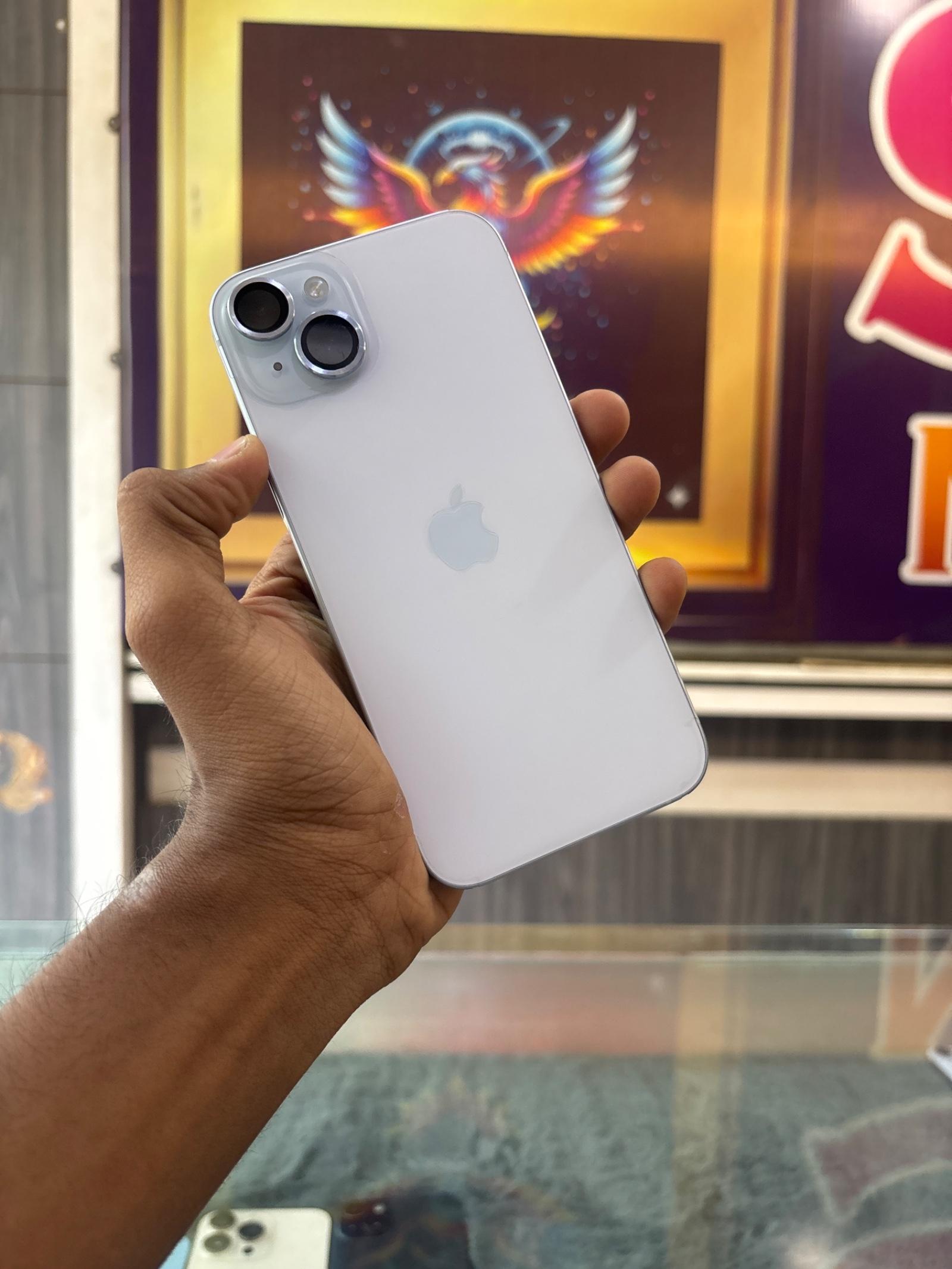 Apple iPhone 15 Plus