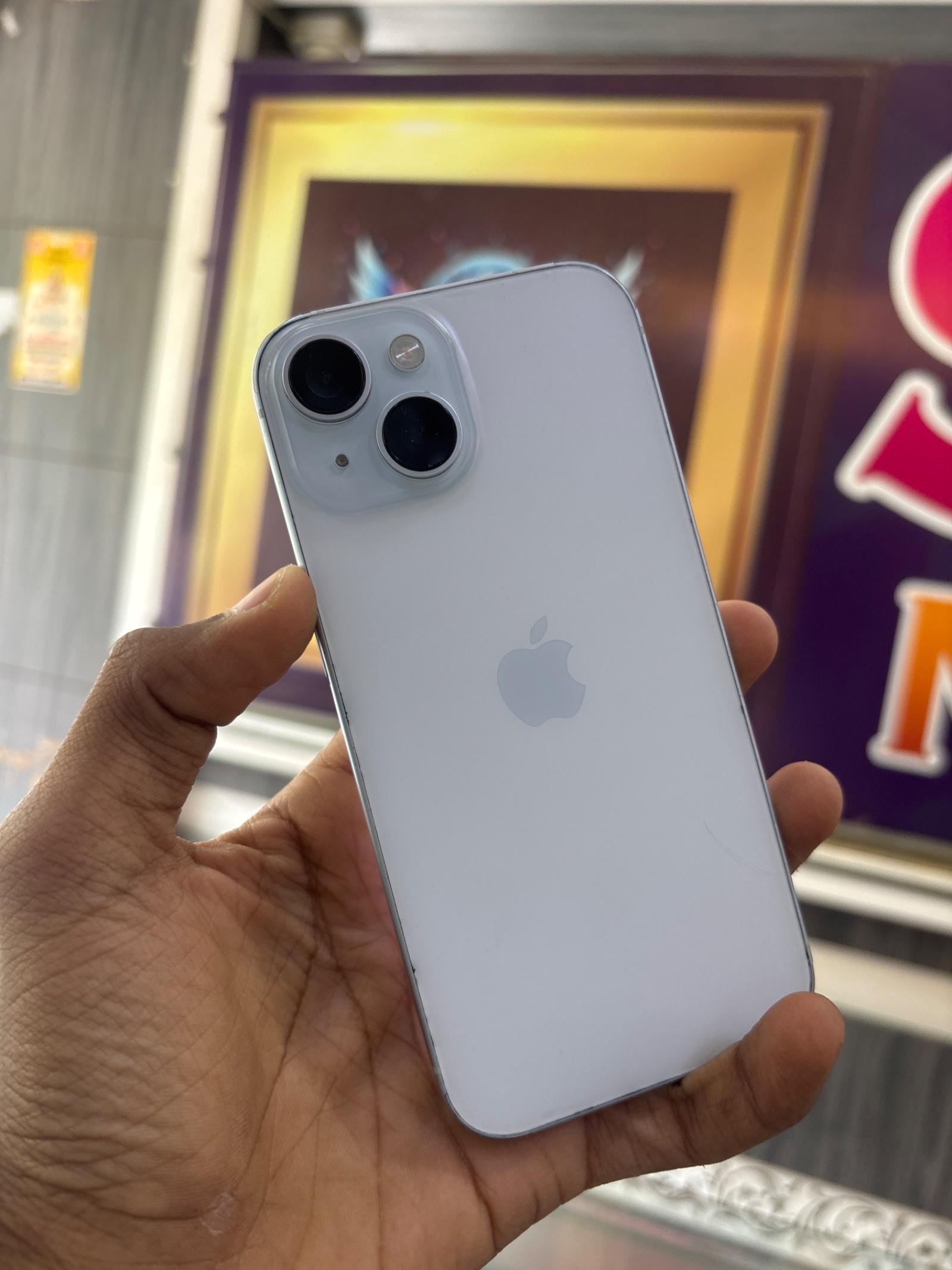 Apple iPhone 15